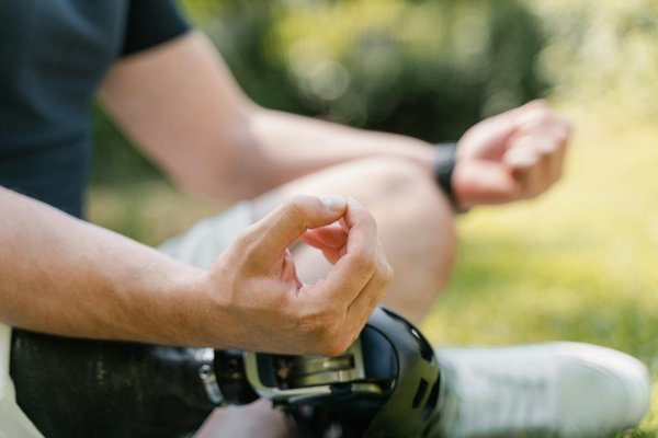 Enhancing first trimester wellness: smart dietary adjustments to combat digestive issues for uk expecting mothers